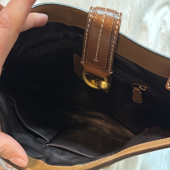 Authentic Coach Horsebit over the shoulder purse - Picture 3 of 4